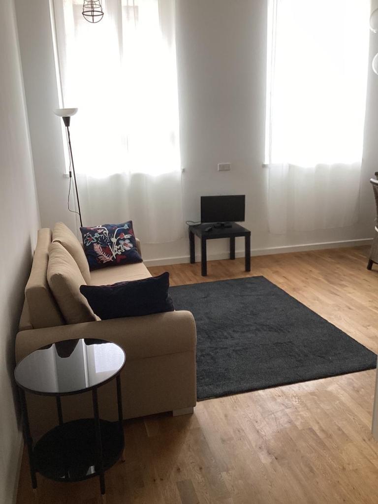 Apartment Tolle Zentrale Stadtwohnung In Berlin-weissensee-prenzlauer Berg *