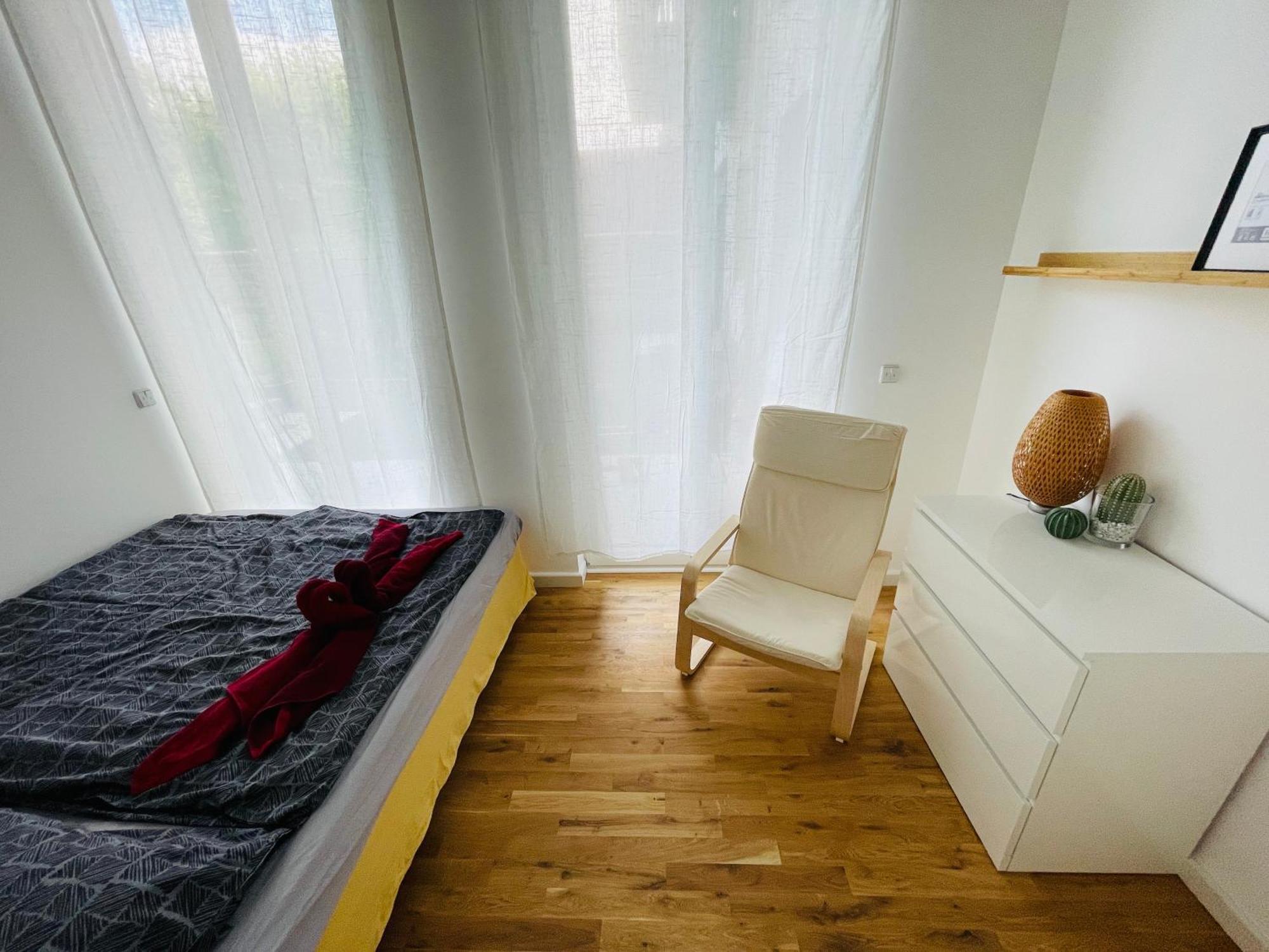 Apartment Tolle Zentrale Stadtwohnung In Berlin-weissensee-prenzlauer Berg